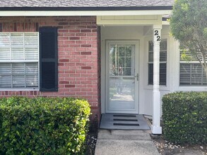 22 Kings Colony Ct in Palm Coast, FL - Building Photo - Building Photo