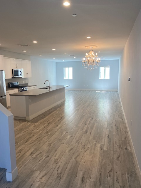 14033 Riverside Dr, Unit 3280203 in Los Angeles, CA - Building Photo