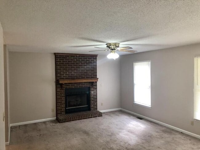 296 Park Ln in Coats, NC - Building Photo - Building Photo