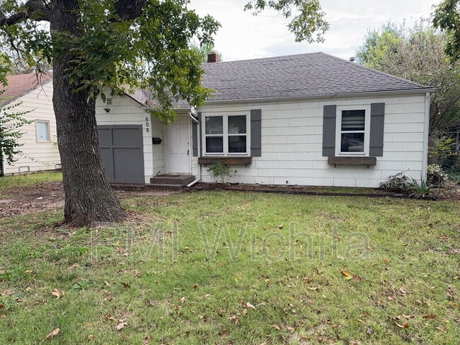 property at 608 N Parkwood Ln