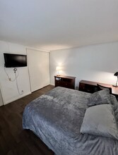 123 unknown in Irvine, CA - Foto de edificio - Building Photo