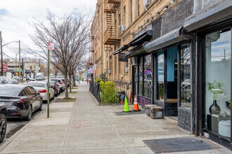 210 E 51st St in Brooklyn, NY - Building Photo - Building Photo