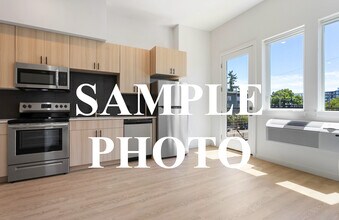 Powell Heights in Portland, OR - Foto de edificio - Building Photo