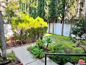 1727 1/2 Malcolm Ave in Los Angeles, CA - Building Photo - Building Photo