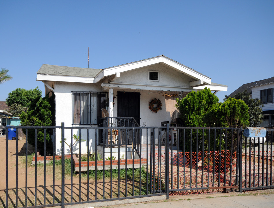 2323 E 3rd St in Los Angeles, CA - Building Photo