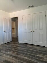 2420 El Camino Dr in Turlock, CA - Foto de edificio - Building Photo