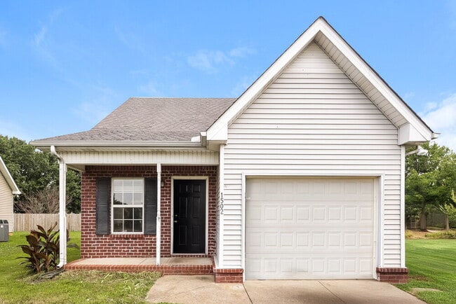 property at 1502 Killarney Dr