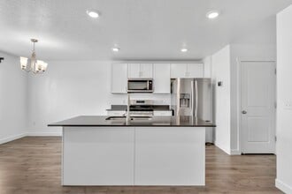 480 W 1890 S in Payson, UT - Building Photo - Building Photo