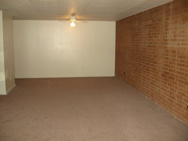 Pebble Creek in Bethel Park, PA - Building Photo - Building Photo