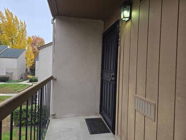 2905 Niagra St in Turlock, CA - Building Photo - Building Photo