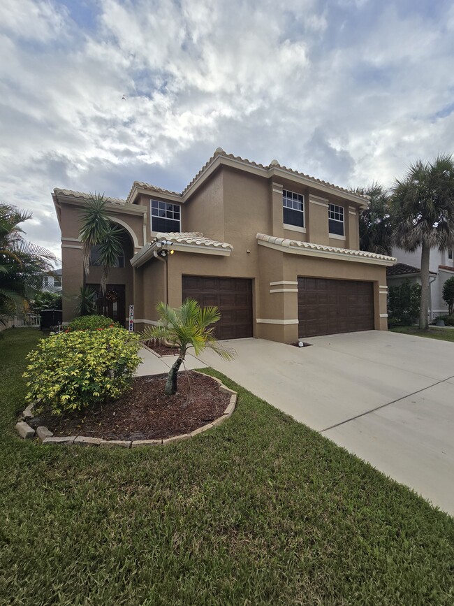 11126 Harbour Springs Cir