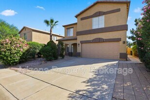 13285 W Gelding Cir in Surprise, AZ - Building Photo