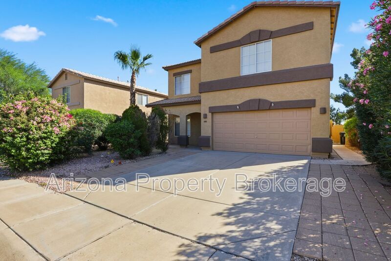 13285 W Gelding Cir in Surprise, AZ - Building Photo