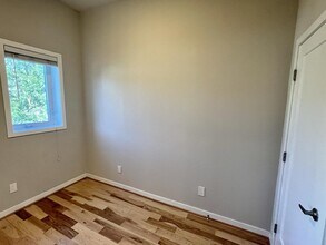 1247 Penn St NE, Unit 3 in Washington, DC - Foto de edificio - Building Photo