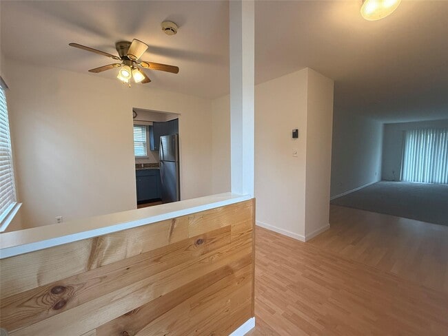 101 Sylvan Ave in Miller Place, NY - Building Photo - Building Photo