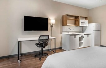 Furnished Studio-Colorado Springs - Center in Colorado Springs, CO - Building Photo - Building Photo