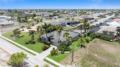 4009 Chiquita Blvd S in Cape Coral, FL - Building Photo - Building Photo