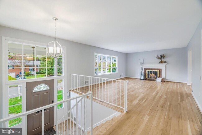3321 Prince William Dr in Fairfax, VA - Building Photo - Building Photo