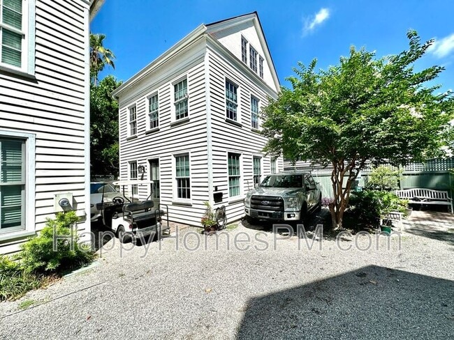 9 Bogard St in Charleston, SC - Building Photo - Building Photo