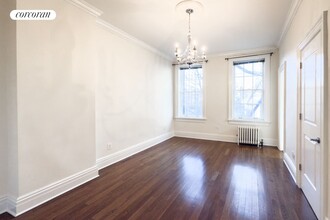 306 Bleecker St in New York, NY - Building Photo - Building Photo