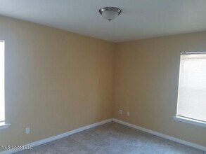 271 Crawford St in Biloxi, MS - Foto de edificio - Building Photo