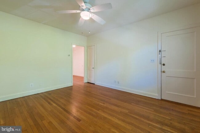 2341 40th St NW in Washington, DC - Building Photo - Building Photo