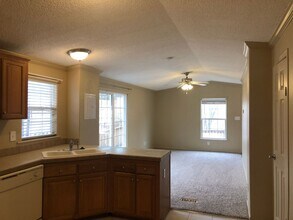 2407 W Cache La Poudre St in Colorado Springs, CO - Building Photo - Building Photo