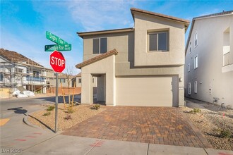 5820 Avondale Rise Wy in Las Vegas, NV - Building Photo - Building Photo