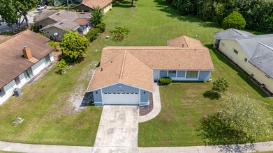10737 Larissa St in Orlando, FL - Building Photo - Building Photo