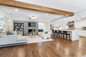 5948 Melshire Dr in Dallas, TX - Foto de edificio - Building Photo