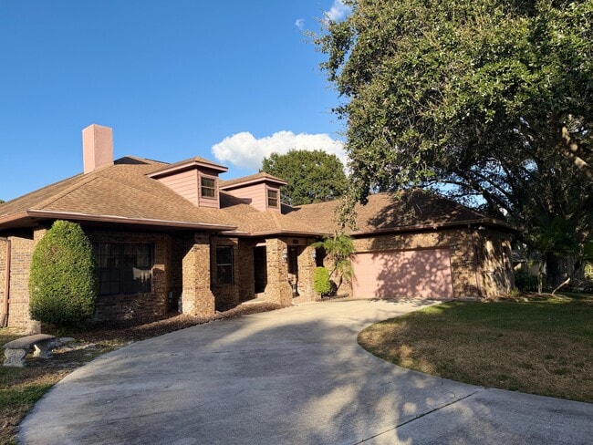 1102 Sugartree Dr S in Lakeland, FL - Building Photo - Building Photo