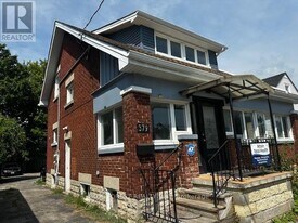 379 Wharncliffe Rd S in London, ON - Building Photo