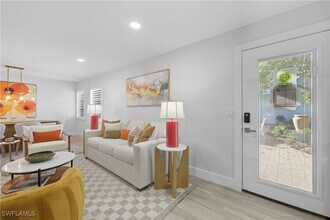 609 12th Ave S in Naples, FL - Building Photo - Building Photo