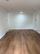 9 Louisburg Square in Nashua, NH - Building Photo - Building Photo