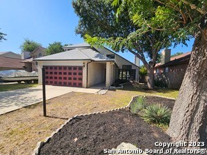 6426 Lochglen in San Antonio, TX - Building Photo