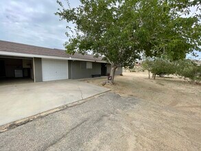 61880 Verbena Rd, Unit A in Joshua Tree, CA - Foto de edificio - Building Photo