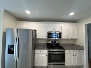 1025 Winthrope Chase Dr in Alpharetta, GA - Building Photo - Building Photo