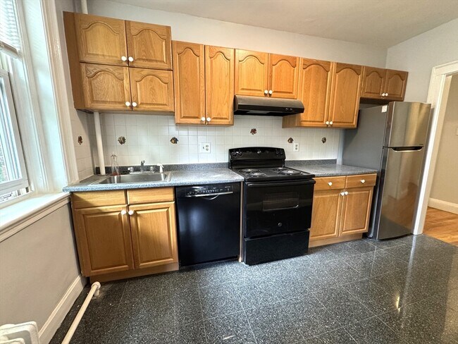 52 Strathmore Rd in Boston, MA - Building Photo - Building Photo