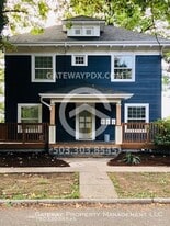 2410 NE Multnomah St in Portland, OR - Building Photo