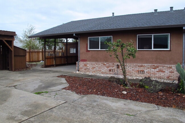 property at 993-995 Butte Dr