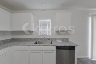 226 Shadow St NW in Port Charlotte, FL - Building Photo - Building Photo