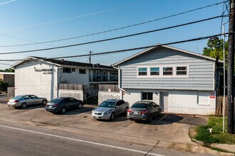 The Yellowstone Apartments in Houston, TX - Foto de edificio - Building Photo