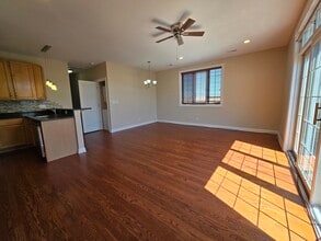 6455 S Narragansett Ave in Chicago, IL - Building Photo - Building Photo