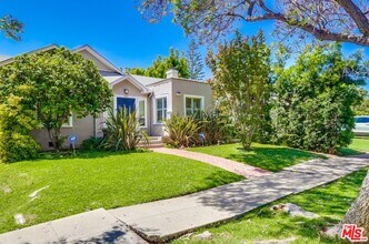 403 N Bronson Ave in Los Angeles, CA - Building Photo - Building Photo