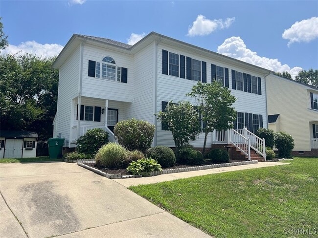 property at 108 Laurens Ln