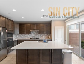 12 Papavero Ct in Henderson, NV - Building Photo - Building Photo