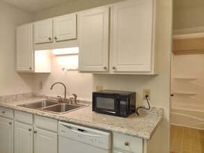 801 Burcale Rd, Unit K1 in Myrtle Beach, SC - Foto de edificio - Building Photo