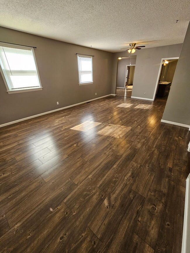 1118 N Adams St in Junction City, KS - Building Photo - Building Photo