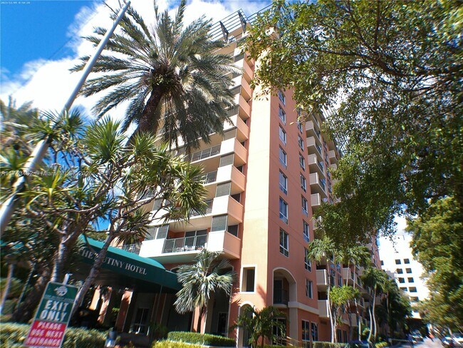 property at 2951 S Bayshore Dr