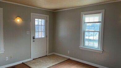 2017 S Waldemere Ave in Muncie, IN - Foto de edificio - Building Photo